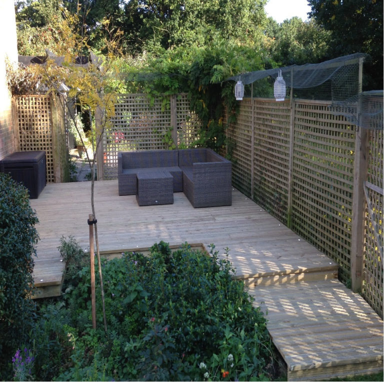 garden trellis and decking seating area david matthews carpentry and joinery basingstoke