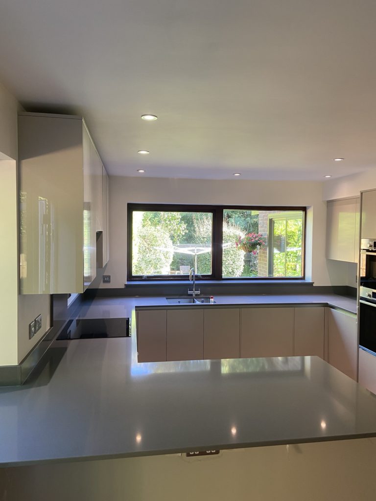 Fitted kitchen david matthews carpentry and joinery basingstoke